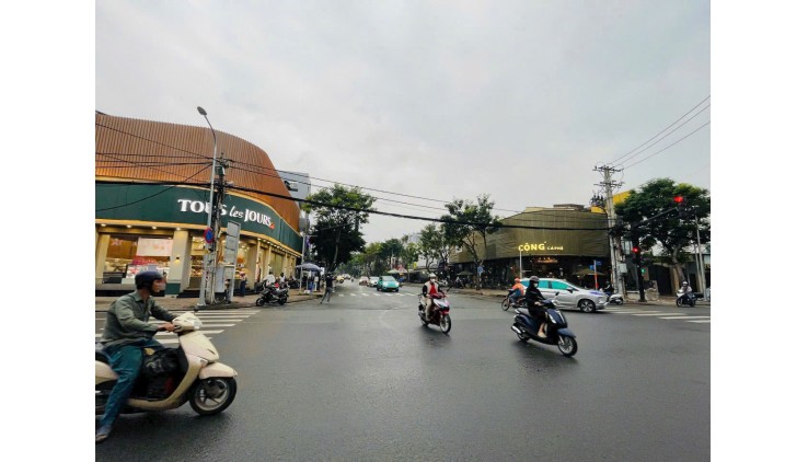 CHO THUÊ CĂN GÓC 2MT 443 NGUYỄN THỊ THẬP QUẬN 7